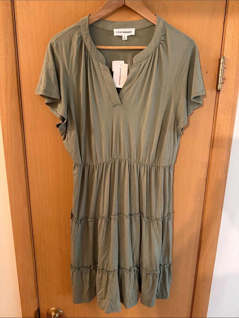 Lucky Brand Women’s Tiered V-Neck Short Sleeve Dress New Sage Green Size Large